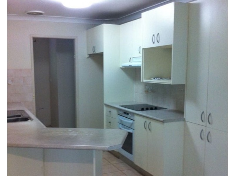 140 Deepfields rd, Catherine Field NSW 2557