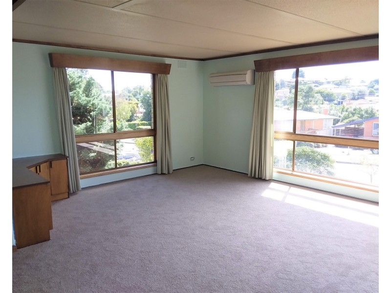 25 Van Diemens Crescent, Park Grove TAS 7320