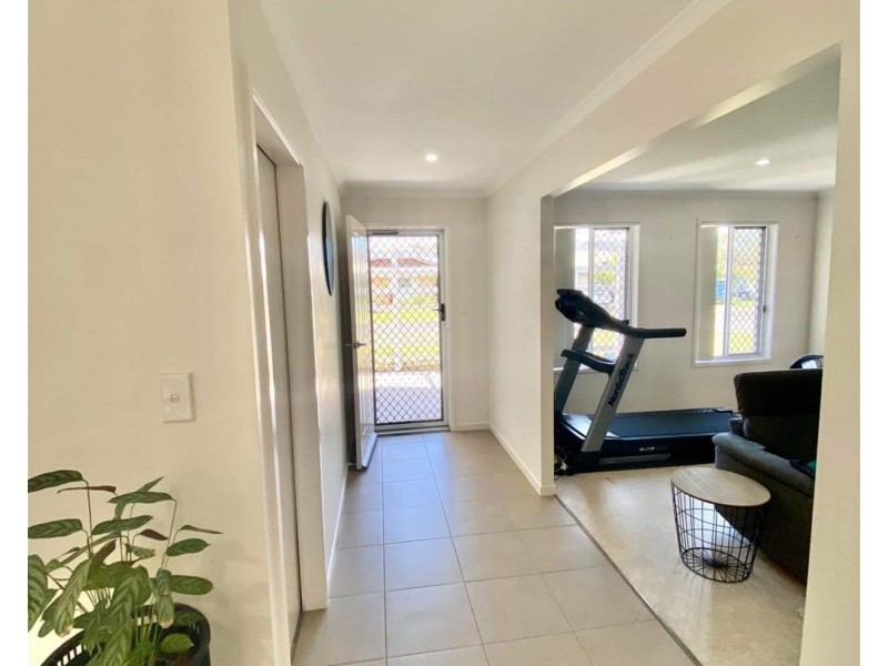 19 Seaway Parade, Toogoom QLD 4655