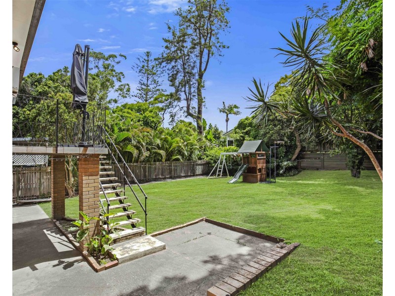 8 Elgata Street, The Gap QLD 4061