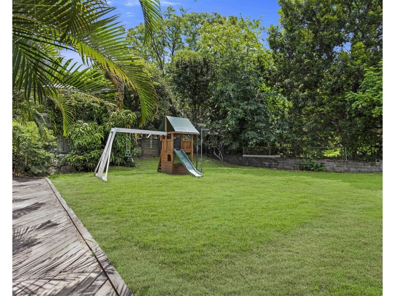 8 Elgata Street, The Gap QLD 4061