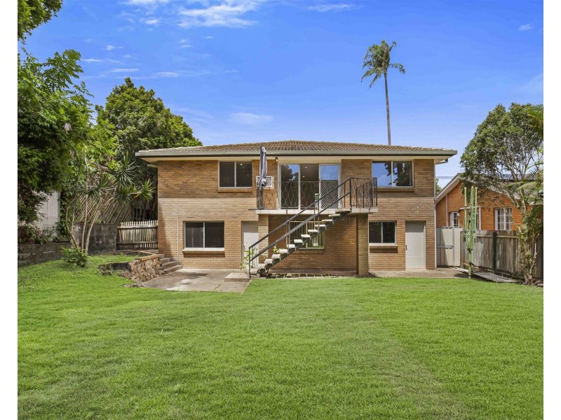8 Elgata Street, The Gap QLD 4061
