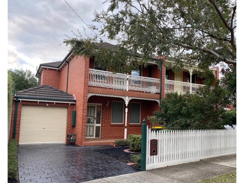 33 Hartley Crescent, Greenvale VIC 3059