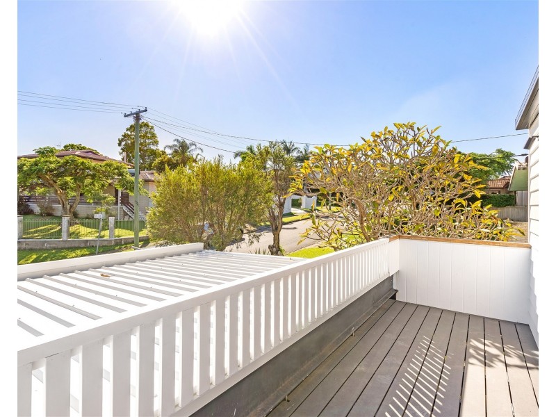 10 Elaine Street, Southport QLD 4215