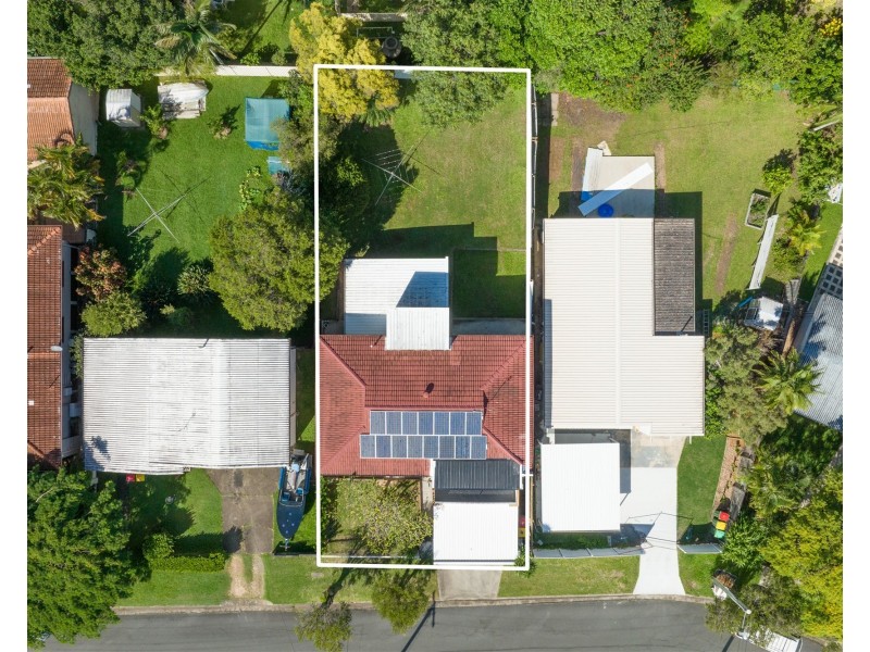 10 Elaine Street, Southport QLD 4215