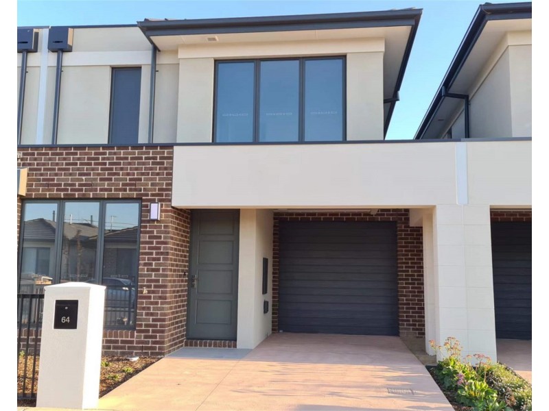 64 Cricklewood Circuit, Narre Warren VIC 3805