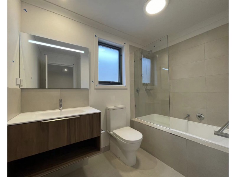 64 Cricklewood Circuit, Narre Warren VIC 3805