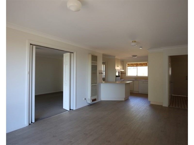 47 Sundew Cct, Orange NSW 2800