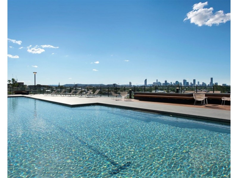 10508/300  OLD CLEVELAND ROAD, Coorparoo QLD 4151