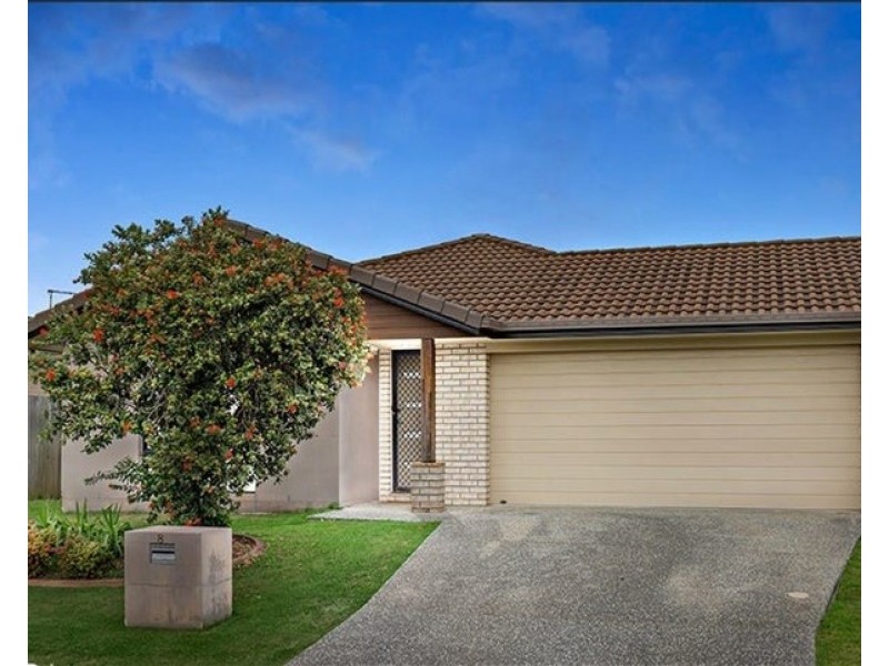 8 Arcadia Boulevard, Pimpama QLD 4209