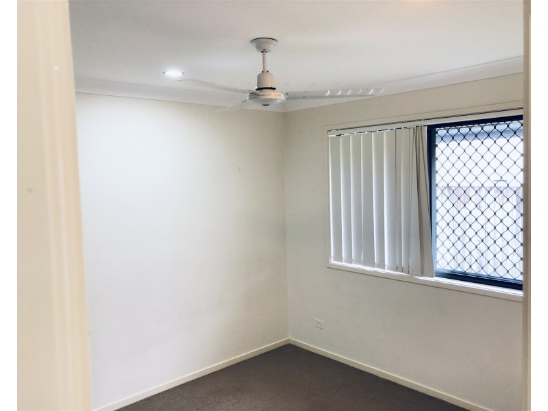 8 Arcadia Boulevard, Pimpama QLD 4209