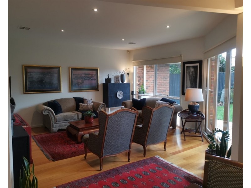 2/11 College St, Elsternwick VIC 3185