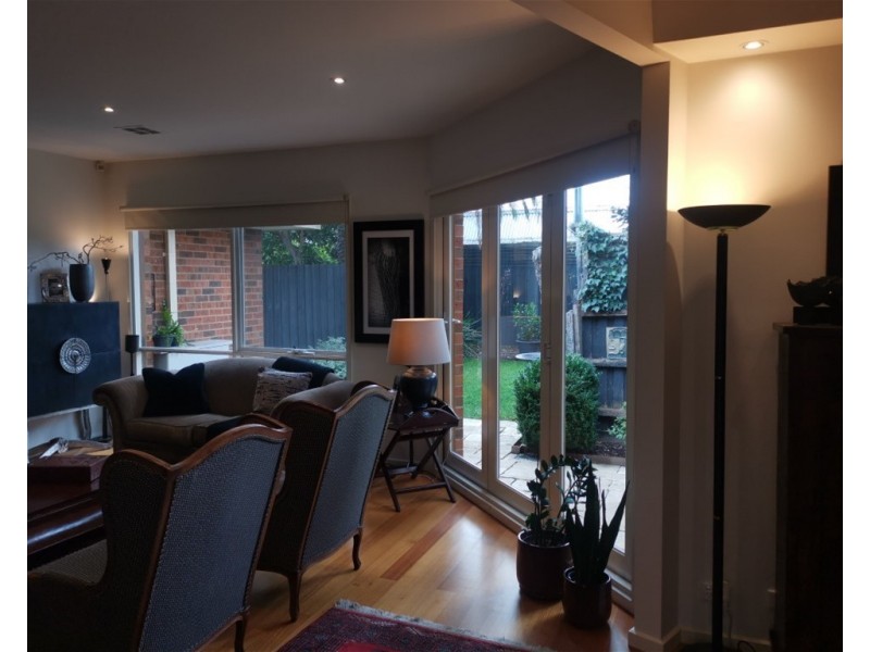 2/11 College St, Elsternwick VIC 3185