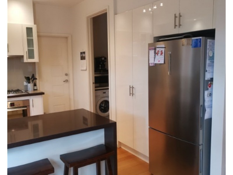 2/11 College St, Elsternwick VIC 3185