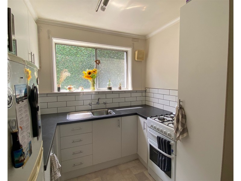 2/30 Edmund St, Clifton Hill VIC 3068
