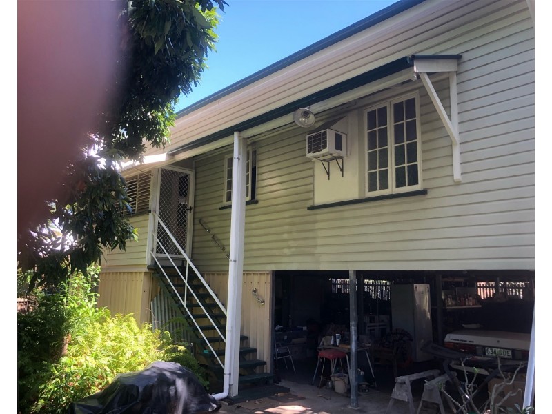 39 Bell Street, South Townsville QLD 4810