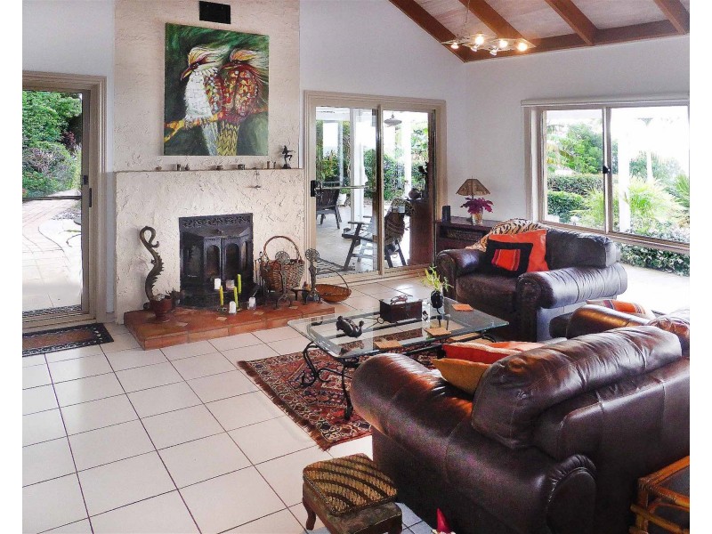 243 Guanaba Road, Tamborine Mountain QLD 4272