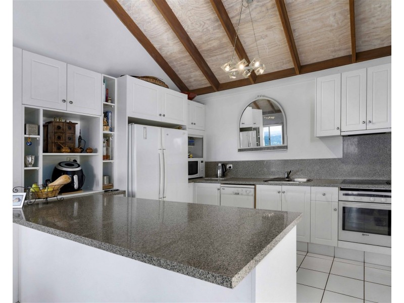 243 Guanaba Road, Tamborine Mountain QLD 4272