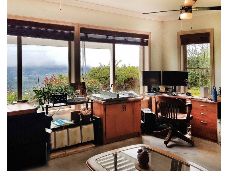 243 Guanaba Road, Tamborine Mountain QLD 4272