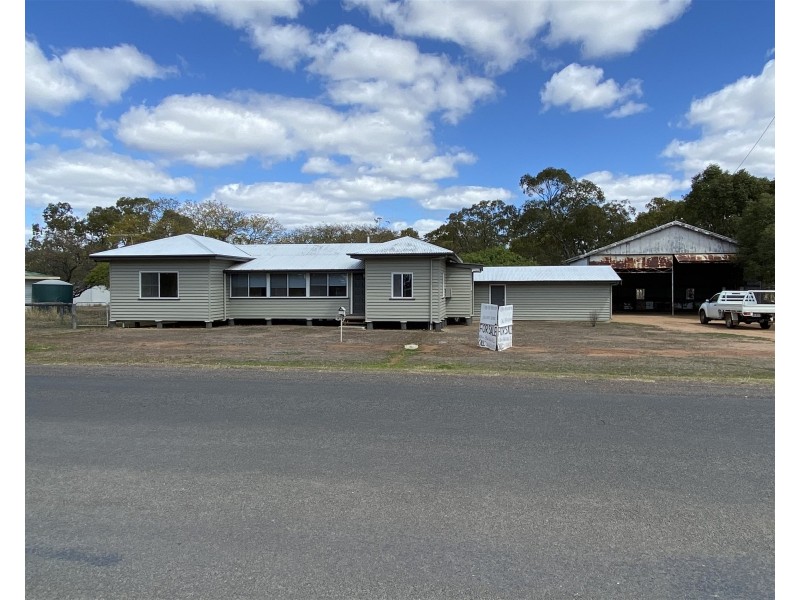 6 High st, Jandowae QLD 4410