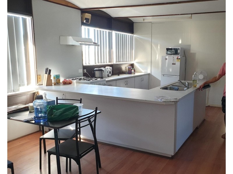 1 Hearn place, Morgantown WA 6701