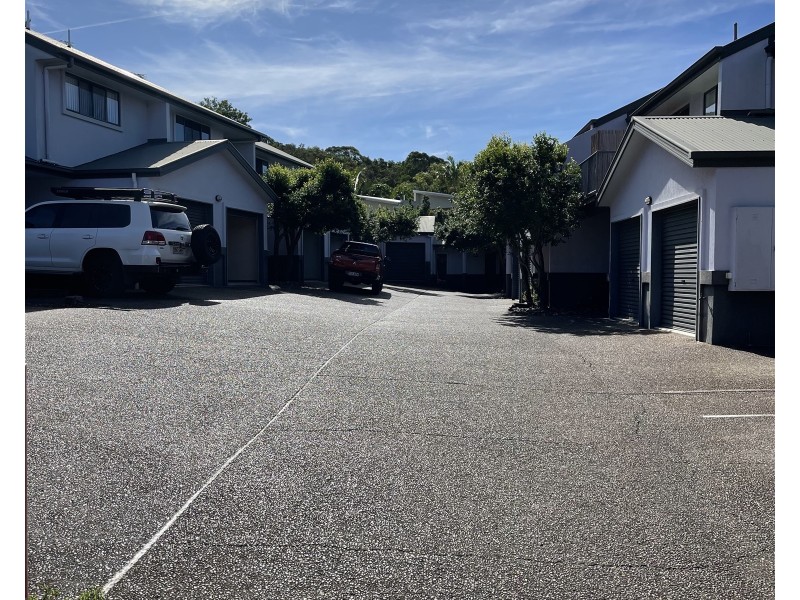 6-8 Wales Crt, Mount Coolum QLD 4573