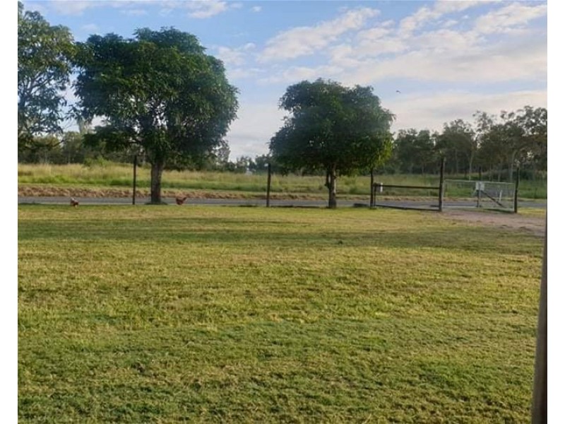 215 Mia Mia Connection Rd, Mirani QLD 4754