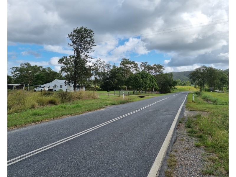 215 Mia Mia Connection Rd, Mirani QLD 4754