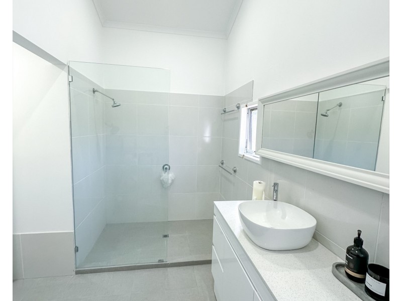 5 Chenard St, Carine WA 6020