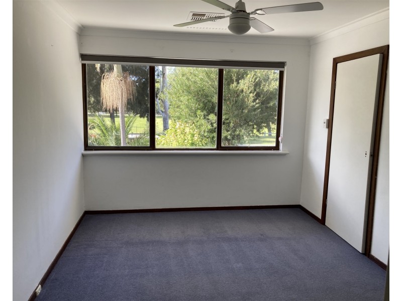 5 Chenard St, Carine WA 6020