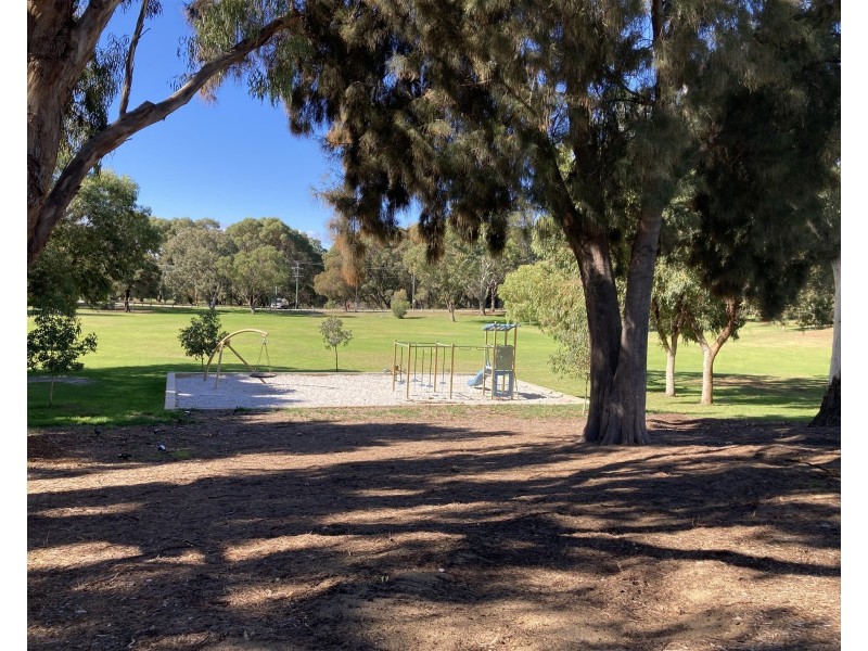 5 Chenard St, Carine WA 6020