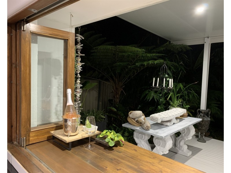 6 Remount Place, Carrara QLD 4211