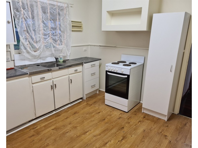 16 Homewood Street, Cloverdale WA 6105