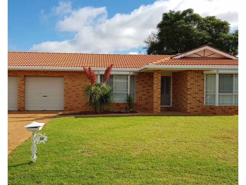 14 St Albans Way, Dubbo NSW 2830