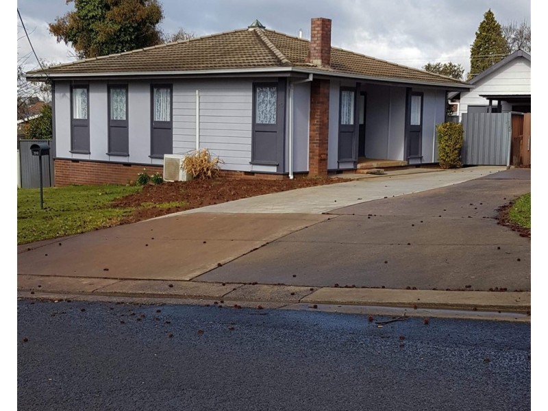 20 Goorawin Road, Orange NSW 2800