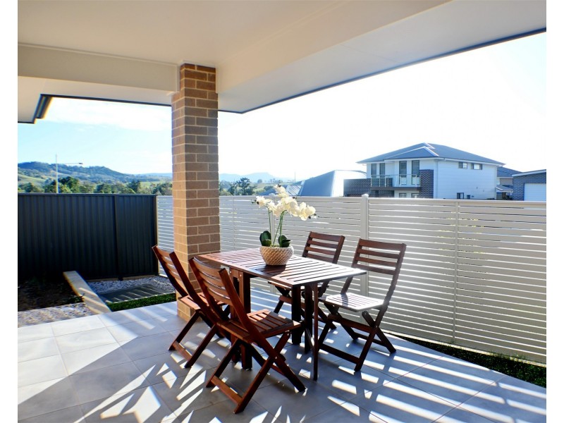 13 Dairyman Place, Calderwood NSW 2527