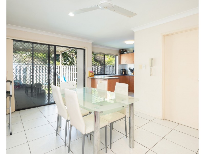 22/13 Hervey Street, Pacific Pines QLD 4211