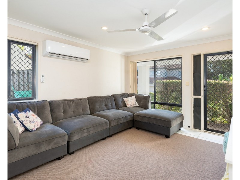 22/13 Hervey Street, Pacific Pines QLD 4211