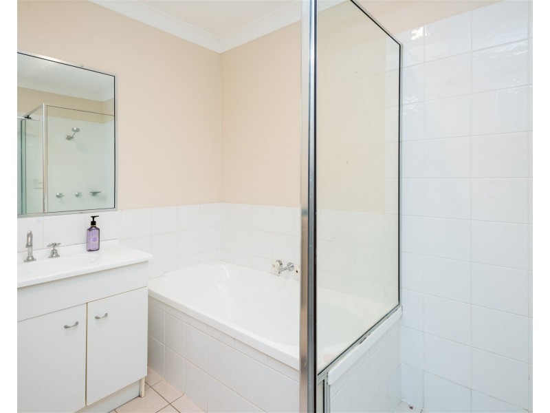 22/13 Hervey Street, Pacific Pines QLD 4211