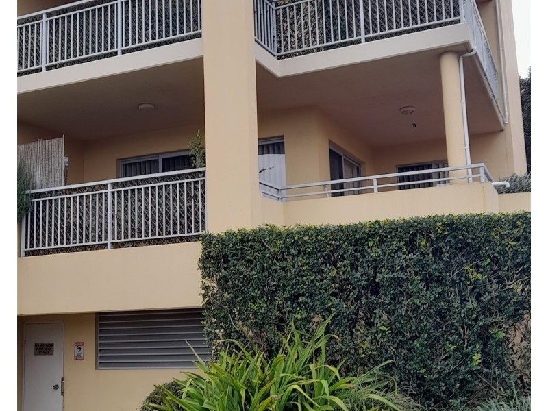 3/377  Princes Highway, Woonona NSW 2517