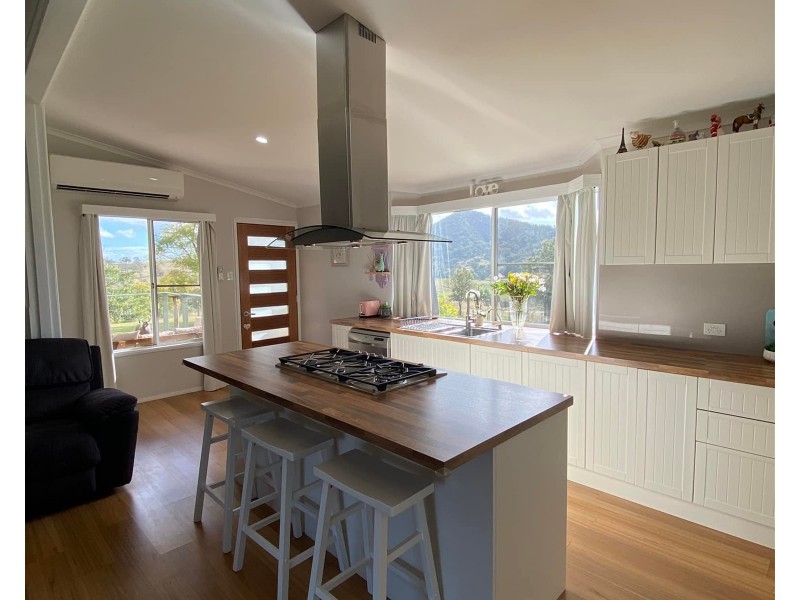 540 Sandy Creek Road, Mccullys Gap NSW 2333