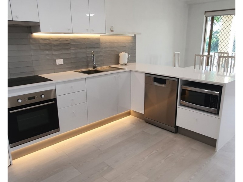 37-43 Golden Four Drive, Bilinga QLD 4225