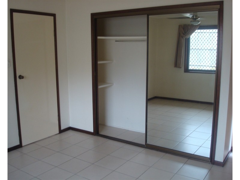 8 Mayfair Drive, Browns Plains QLD 4118