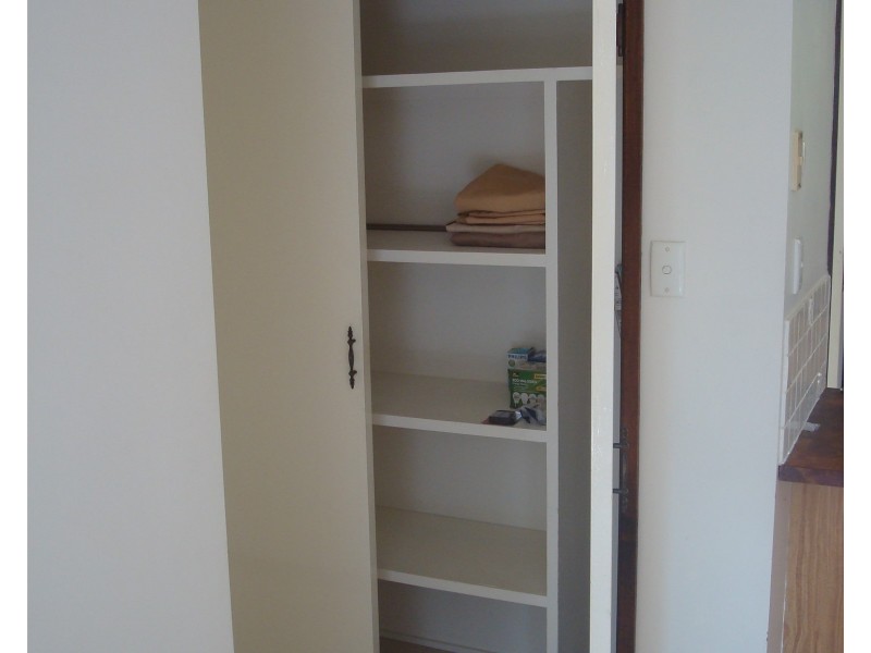 8 Mayfair Drive, Browns Plains QLD 4118