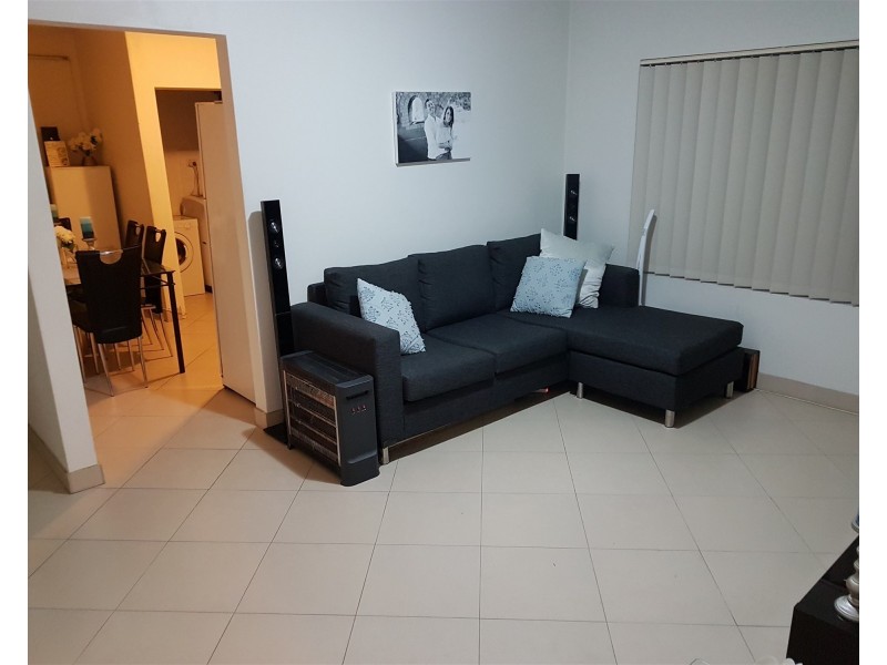 2/53 Benaroon Road, Belmore NSW 2192