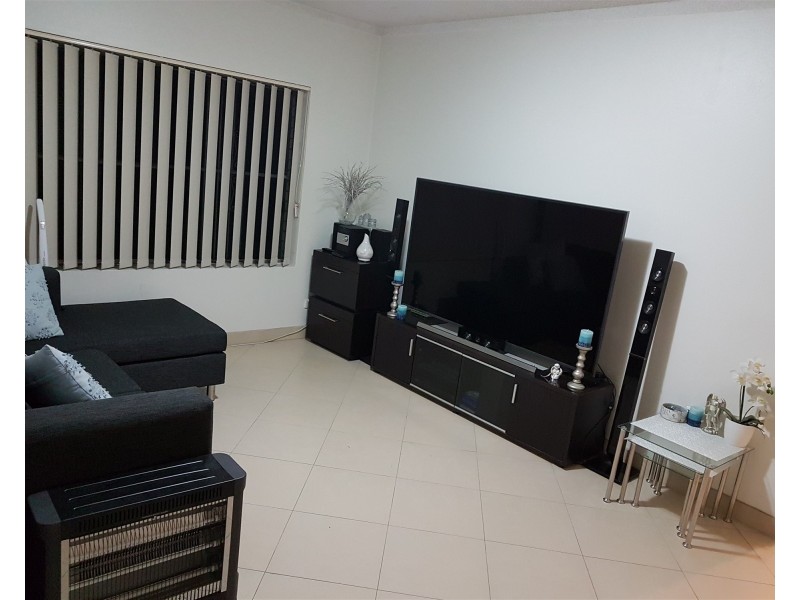 2/53 Benaroon Road, Belmore NSW 2192