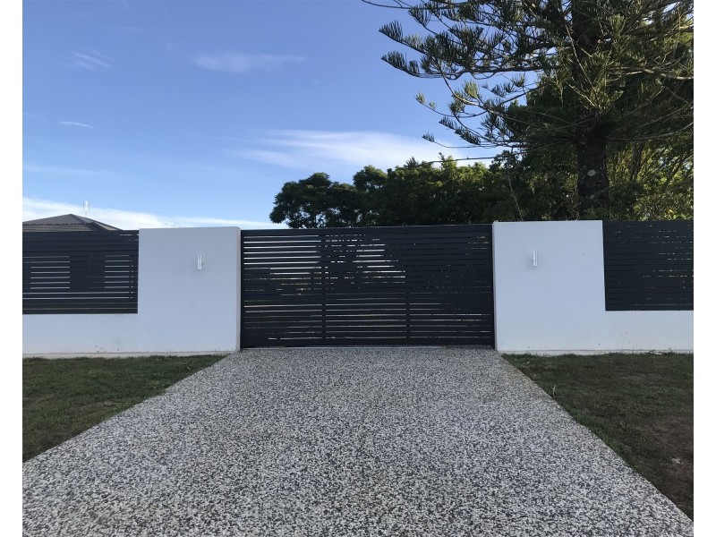 22 Peters Road, Glass House Mountains QLD 4518