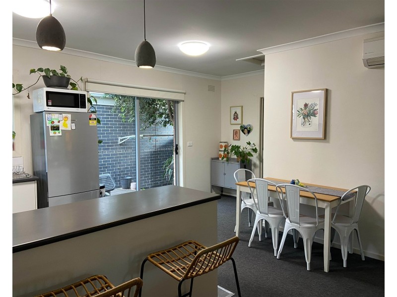 2/39 Hearn Street, Altona North VIC 3025