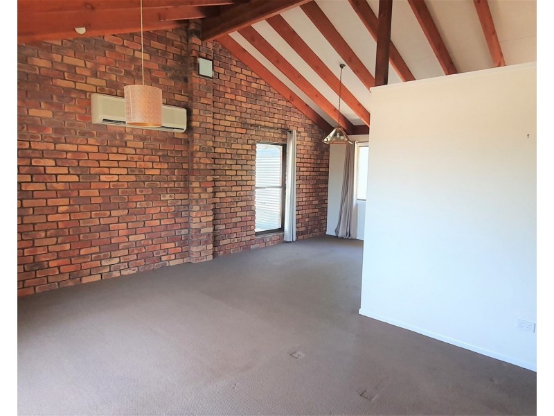 7 Yeovil Court, Alexandra Hills QLD 4161