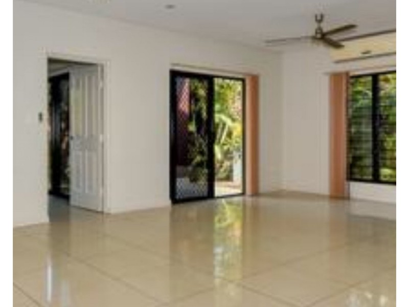 2/15 William street, Rosebery NT 0832